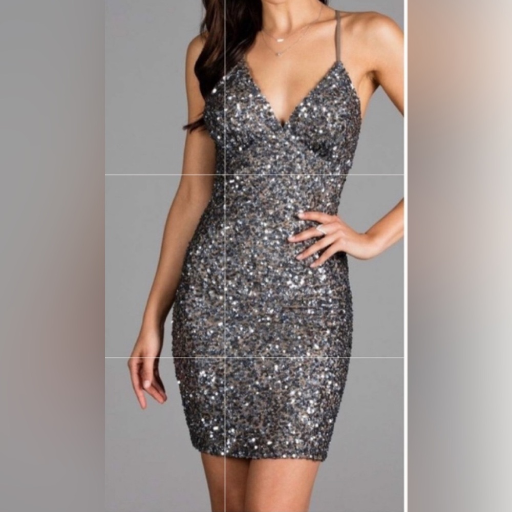 Scala 100% Silk Sparkly Silver Sequins Strappy Back Cocktail Mini Dress NWT 4‎